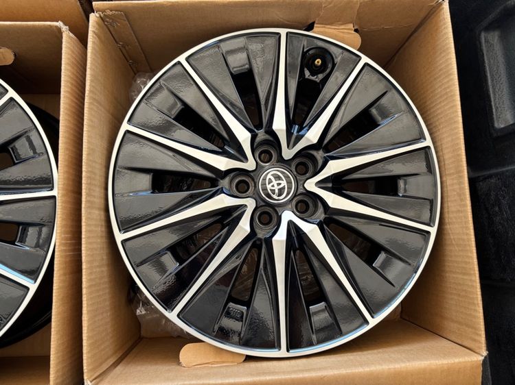 ล้อ Toyota yaris ativ hev gr sport 17 (ป้ายแดง)  รูปที่ 3