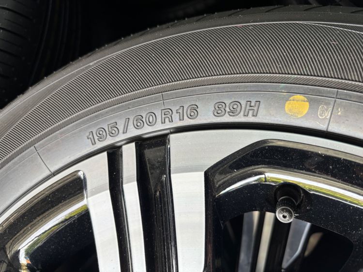 ล้อ Toyota yaris Ativ 2024 Yokohama Bluearth-Fe ae30  195-60-16 y25 (ป้ายแดง) รูปที่ 3