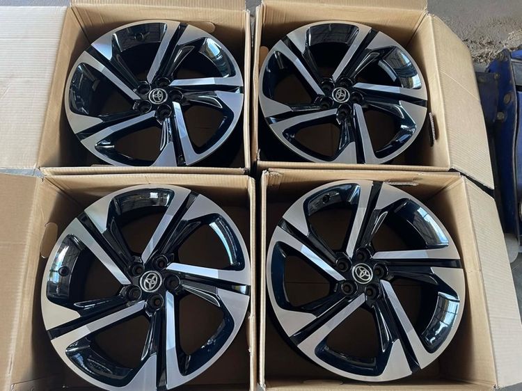 ล้อ Toyota yaris cross 18 (ป้ายแดง)