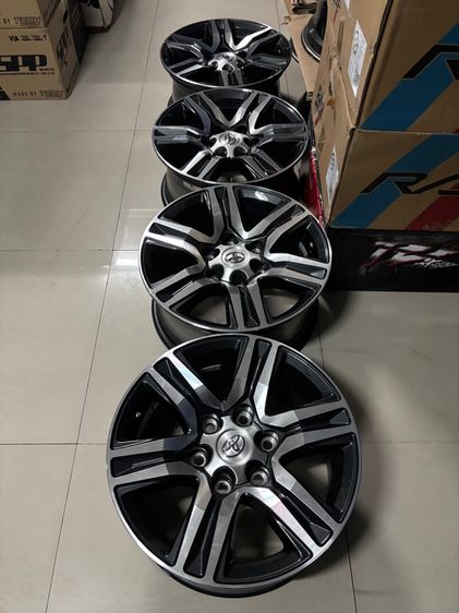 ล้อ Toyota รีด 17 (ป้ายแดง)
