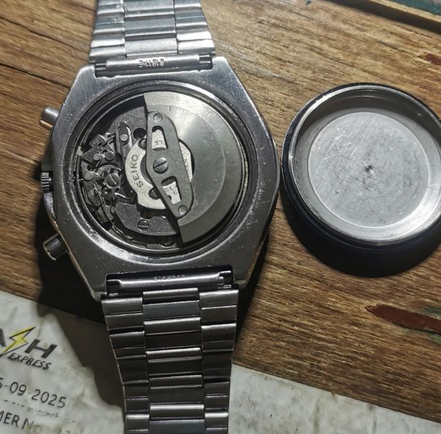 ขายแล้วครัย SEIKO Sport Speed-timer 6139-8020 AUTO CHRONOGRAPH JAPAN 1970 หน้าเดิมเขียวเรสซิ่ง  จับเวลาวงเดียว เครื่องเดินปรกติ เซ็ตตรง รูปที่ 2