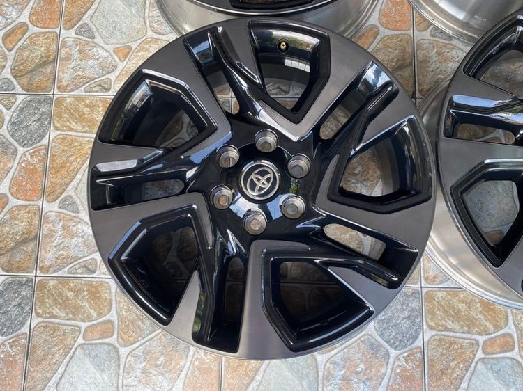 ล้อ Toyota fortuner Legender gr 20 รูปที่ 5