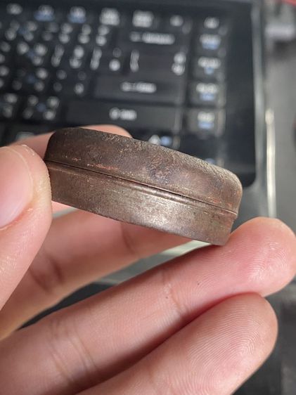 ตลับสีผึ้ง พระพุทโธน้อย ใบลาน
มีศิลาน้ำ คุณแม่บุญเรือน  รูปที่ 4