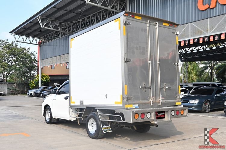 Toyota Hilux Revo 2023 2.4 Entry Pickup ดีเซล ไม่ติดแก๊ส เกียร์ธรรมดา ขาว รูปที่ 3