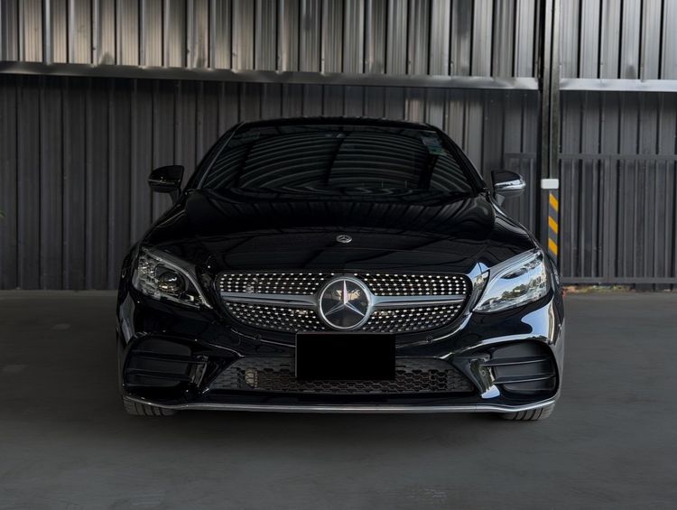 Mercedes-Benz C-Class 2024 C200 Sedan เบนซิน เกียร์อัตโนมัติ ดำ รูปที่ 2