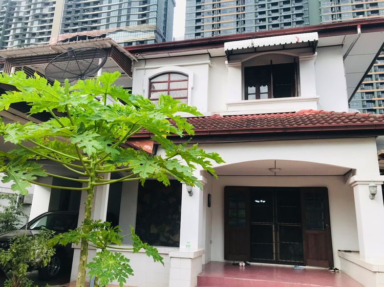 อื่นๆ มีบางส่วน สร้างเสร็จก่อน 2010 ขายบ้านเดี่ยว 2 ชั้น ทำเลทอง ลาดพร้าว ซอย 1 ใกล้ ยูเนียนมอลล์ รูปที่ 4