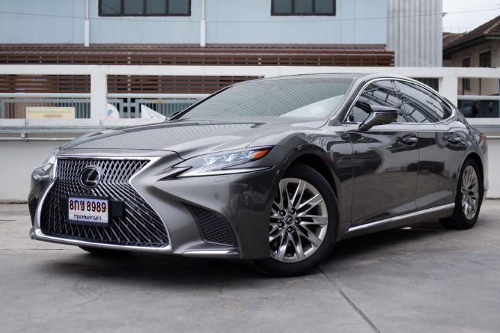 รถ Lexus LS350 Luxury สี เทา