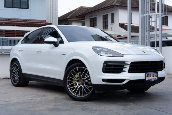 Porsche Cayenne 2022 3.0 E-Hybrid Coupé 4WD Utility-car ปลั๊กอินไฮบริด (PHEV) ไม่ติดแก๊ส เกียร์อัตโนมัติ ขาว รูปที่ 3