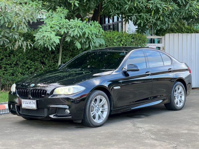 BMW Series 5 2012 528i Sedan เบนซิน ไม่ติดแก๊ส เกียร์อัตโนมัติ ดำ รูปที่ 2