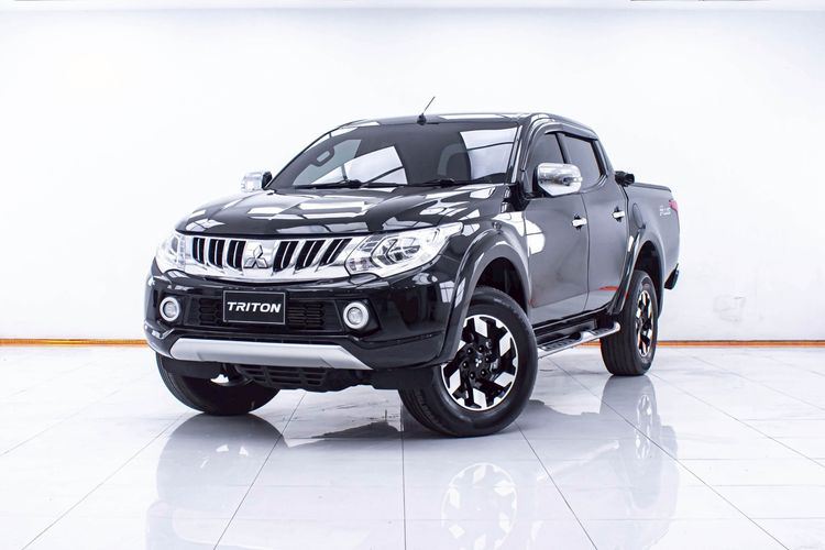 รถ Mitsubishi Triton 2.4 Plus สี ดำ