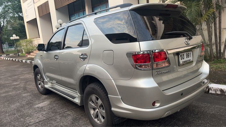 Toyota Fortuner 2008 2.7 V Pickup เบนซิน LPG เกียร์อัตโนมัติ บรอนซ์เงิน รูปที่ 2
