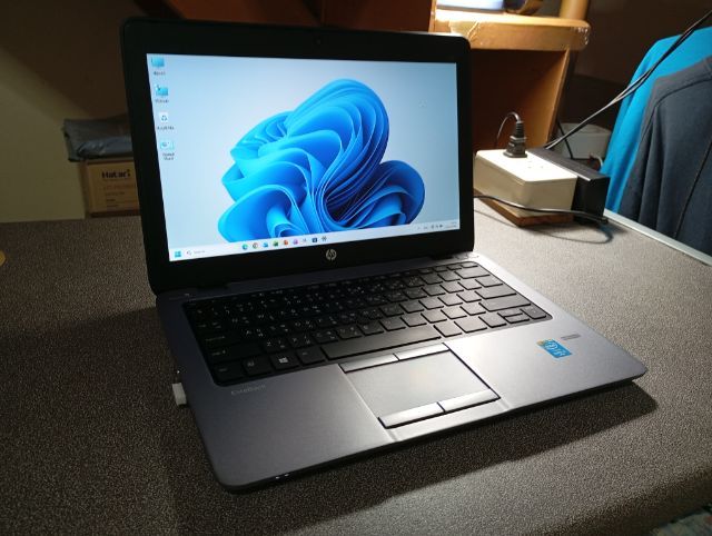 HP EliteBook 820 i5 gen4
Ram 4 GB, HDD 500 GB Windows 11 เครื่องสวยใช้งานปกติ 
แบตเตอรี่เก็บไฟปกติ รูปที่ 3