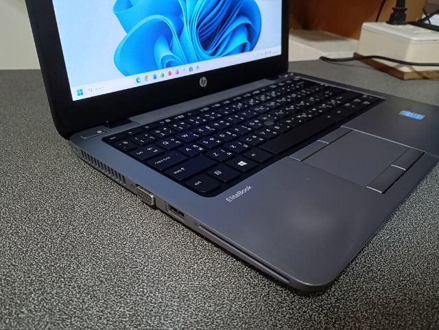 HP EliteBook 820 i5 gen4
Ram 4 GB, HDD 500 GB Windows 11 เครื่องสวยใช้งานปกติ 
แบตเตอรี่เก็บไฟปกติ รูปที่ 4