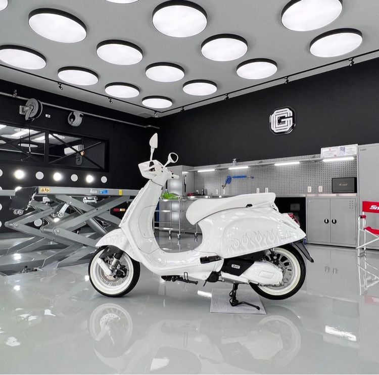 Vespa Sprint S 150 TFT x Justin Bieber Special Edition 