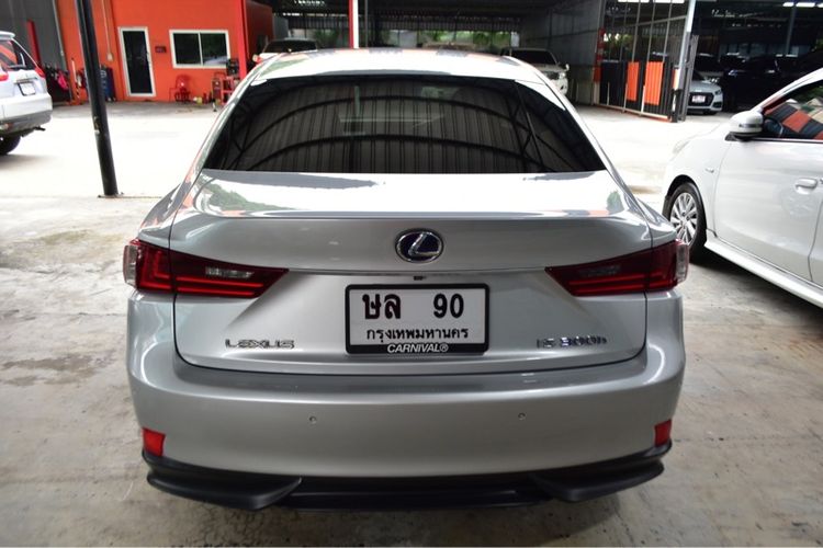 Lexus IS300h 2014 2.5 Luxury Sedan ไฮบริด ไม่ติดแก๊ส เกียร์อัตโนมัติ เทา รูปที่ 2