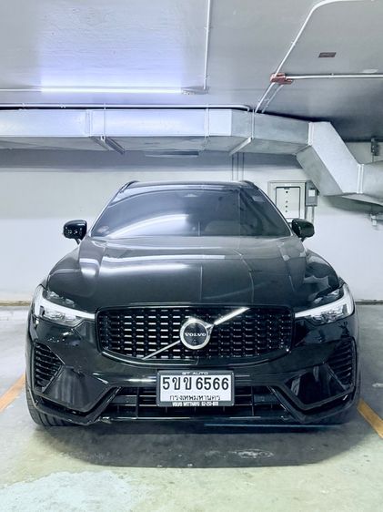 Volvo XC60 2023 2.0 Ultimate T8 Plug-in Hybrid AWD Utility-car ปลั๊กอินไฮบริด (PHEV) เกียร์อัตโนมัติ ดำ รูปที่ 2