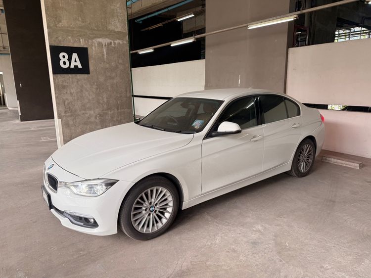 BMW Series 3 2017 320d Sedan ดีเซล ไม่ติดแก๊ส เกียร์อัตโนมัติ ขาว รูปที่ 3