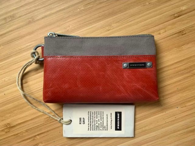 กระเป๋า freitag r306 grip