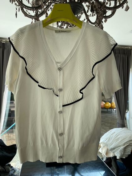 โคลเอ้ เสื้อแขนสั้น สภาพใหม่เอี่ยม 