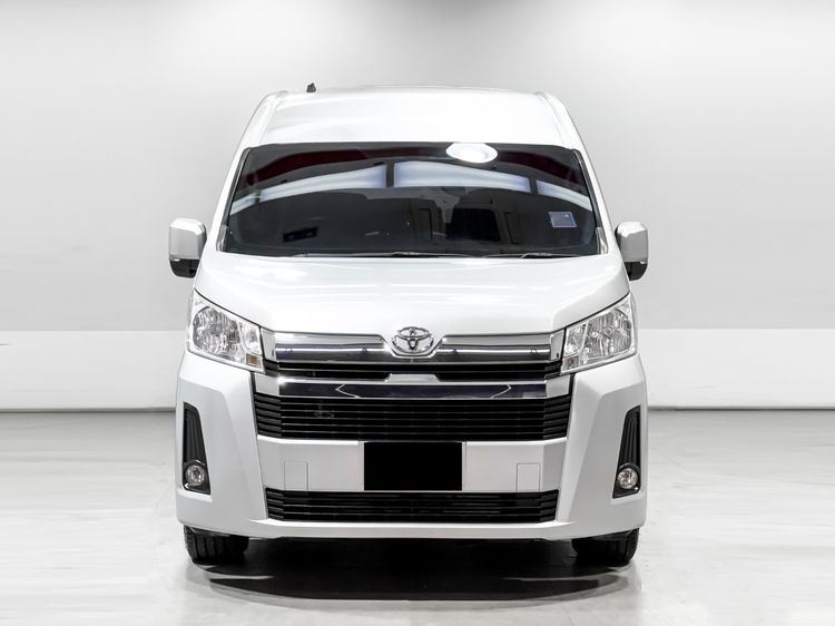 Toyota Commuter 2019 2.8 Van ดีเซล เกียร์อัตโนมัติ บรอนซ์เงิน รูปที่ 2