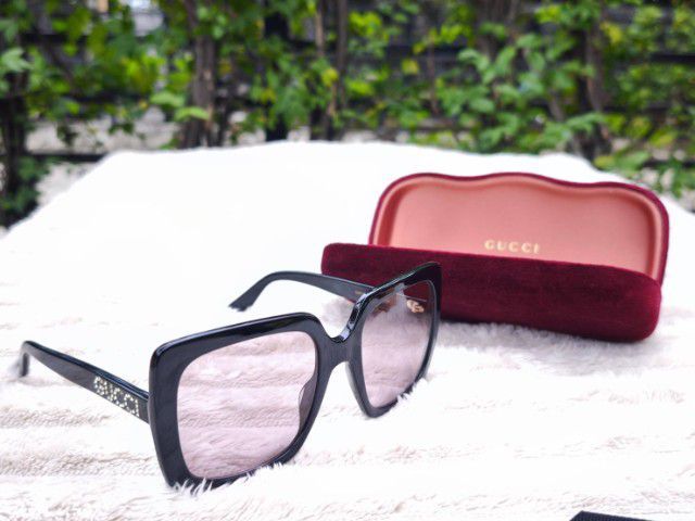 แว่นกันแดด Gucci สีดำ GG0418S รูปที่ 6