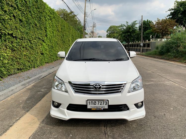 Toyota Innova 2013 2.0 V Utility-car เบนซิน ไม่ติดแก๊ส เกียร์อัตโนมัติ ขาว รูปที่ 2
