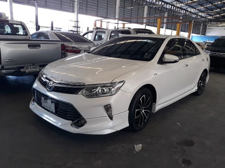 รถ Toyota Camry 2.0 G Extremo สี ขาว
