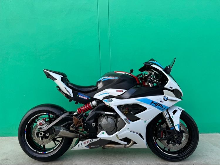 Benelli 600 สีขาว ปี2018 แต่งปลาทู