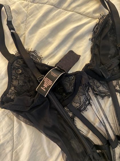 Black Demi Teddy With Shine Straps And Garters ไซร้ M สภาพนางฟ้า รูปที่ 9