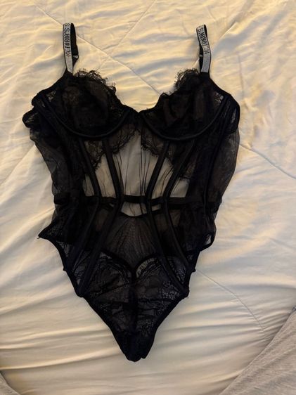 Black Demi Teddy With Shine Straps And Garters ไซร้ M สภาพนางฟ้า รูปที่ 2