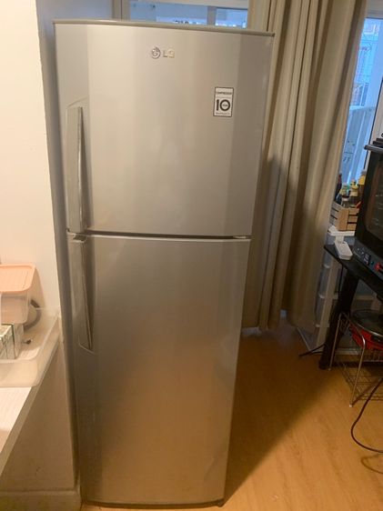 ตู้ เย็น lg 8.4 คิว GN-V292RLC มือ2 