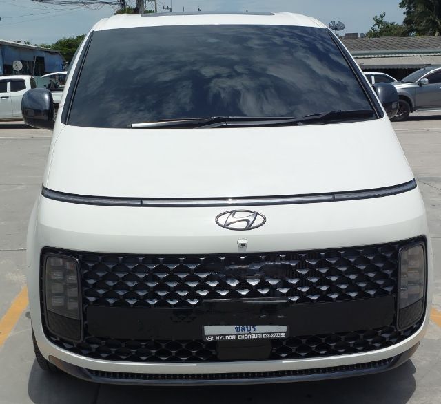 รถ Hyundai Staria PREMIUM 2.2 สี ขาว