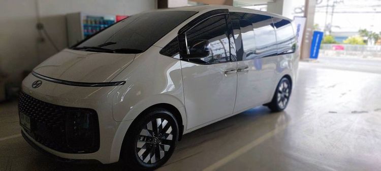 Hyundai Staria 2023 PREMIUM 2.2 Van ดีเซล ไม่ติดแก๊ส เกียร์อัตโนมัติ ขาว รูปที่ 3