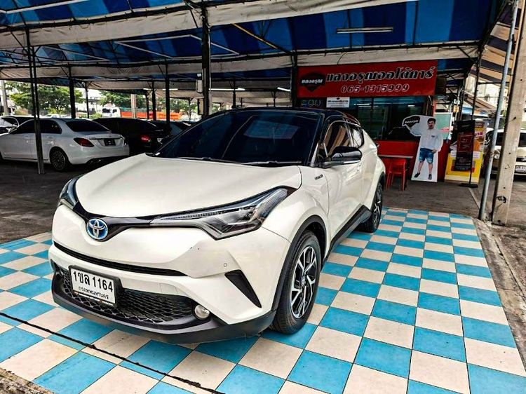 Toyota C-HR 2020 1.8 HV Mid Utility-car ไฮบริด ไม่ติดแก๊ส เกียร์อัตโนมัติ ขาว