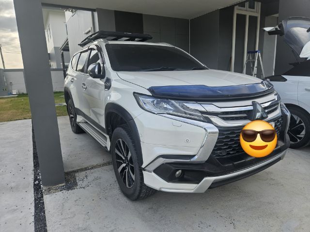 Mitsubishi Pajero Sport 2018 2.4 GT Premium ดีเซล ไม่ติดแก๊ส เกียร์อัตโนมัติ ขาว รูปที่ 3