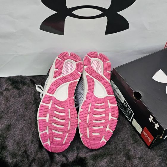 รองเท้า Under Armour วิ่ง เทรนนิ่ง สีสวย นุ่ม ใส่สบาย ใช้งานน้อย รูปที่ 9
