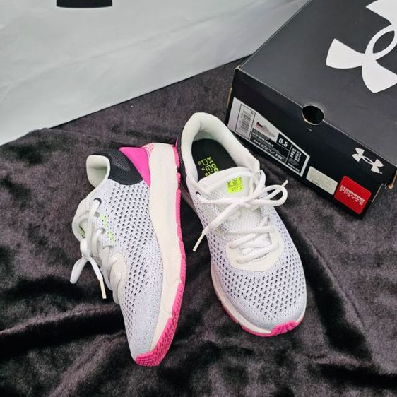 รองเท้า Under Armour วิ่ง เทรนนิ่ง สีสวย นุ่ม ใส่สบาย ใช้งานน้อย รูปที่ 8