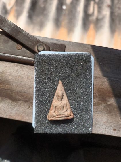 สมเด็จนางพญาหลวงพ่อกวยเนื้อผงนำ้มัน รูปที่ 5