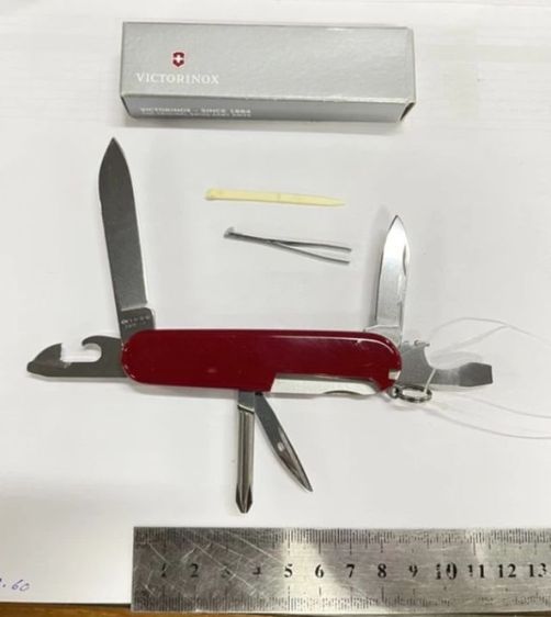 มีดพับ มีดเดินป่า Victorinox Tinker 