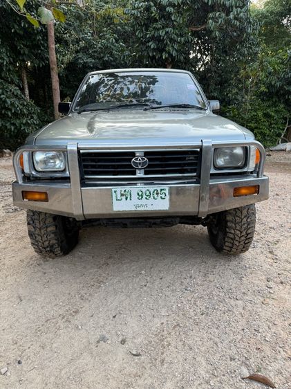 รถ Toyota SR5 รุ่นย่อยอื่นๆ สี เทา