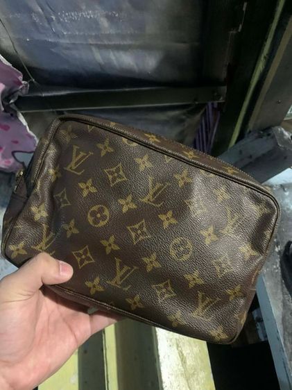 Louis Vuitton แท้