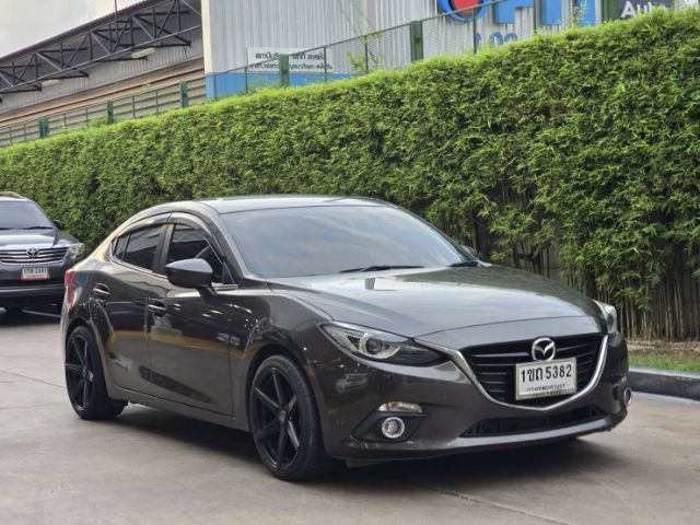 Mazda Mazda3 2014 2.0 C Sedan เบนซิน ไม่ติดแก๊ส เกียร์อัตโนมัติ น้ำตาล รูปที่ 2