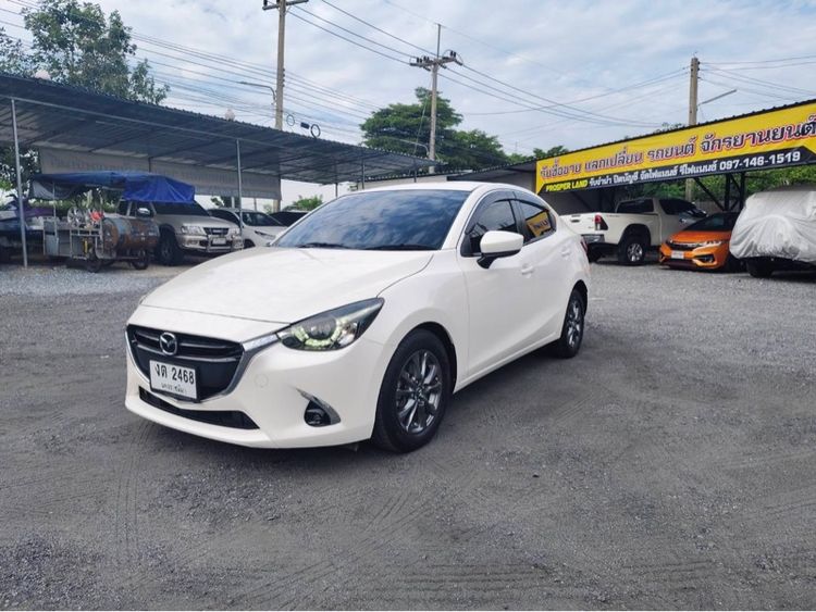 รถ Mazda Mazda 2 1.3 High Connect สี ขาว
