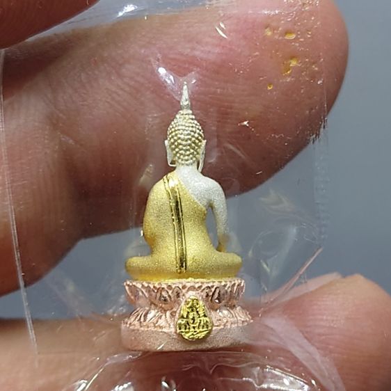 พระชัยวัฒน์พระพุทธนวราชบพิตร เนื้อเงินสามกษัตริย์ พิธีพุทธาภิเษก ณ วัดพระศรีรัตนศาสดาราม ปี2540 พร้อมกล่องเดิม รูปที่ 4