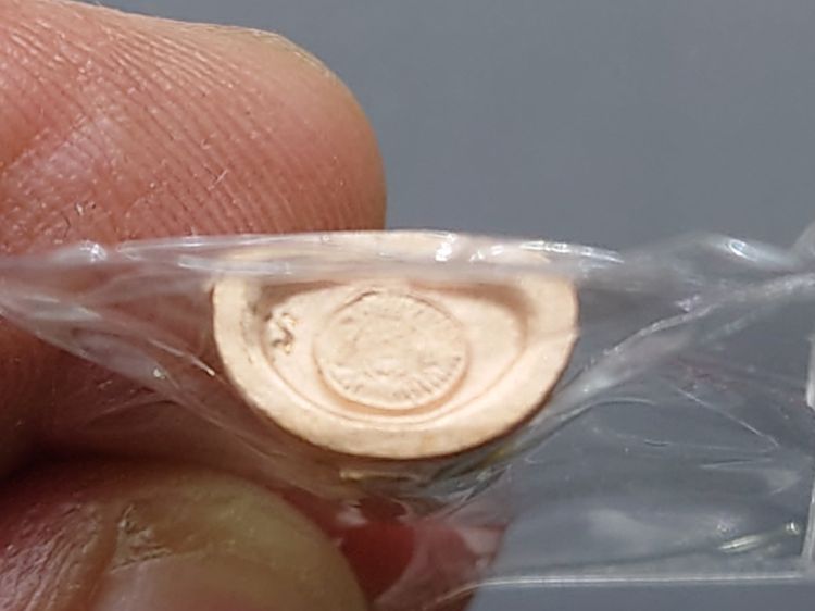 พระชัยวัฒน์พระพุทธนวราชบพิตร เนื้อเงินสามกษัตริย์ พิธีพุทธาภิเษก ณ วัดพระศรีรัตนศาสดาราม ปี2540 พร้อมกล่องเดิม รูปที่ 6