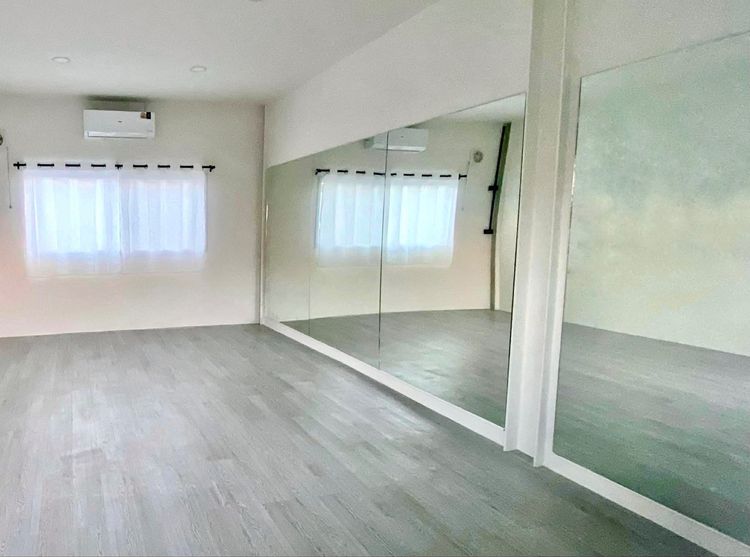 สตูดิโอ รูปที่ 3