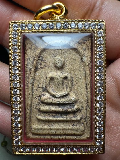 พระสมเด็จตลับทองเหลืองชุบทองงานแกะมือค่ะ