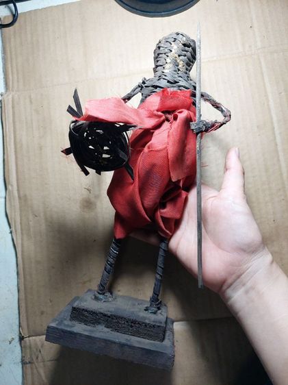 เครื่องรางหุ่นพยนต์อาจารย์ลอยอยุธยาสูง 13 นิ้ว