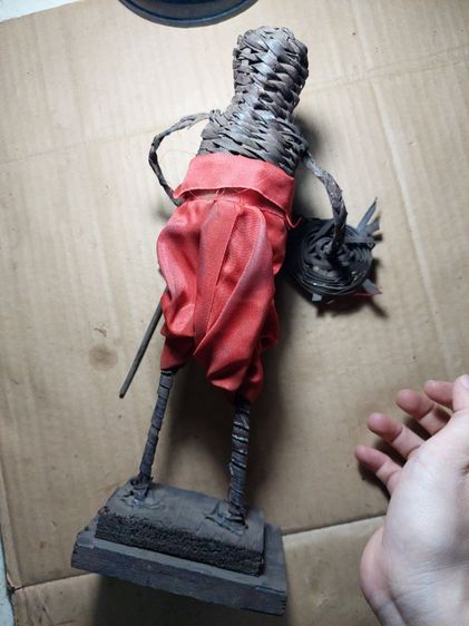 เครื่องรางหุ่นพยนต์อาจารย์ลอยอยุธยาสูง 13 นิ้ว รูปที่ 2