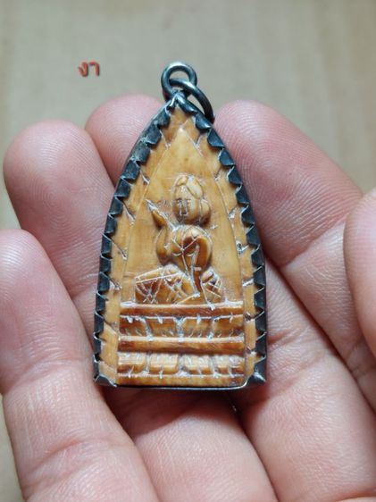 เครื่องรางนางกวักหลวงพ่อเดิมงานสิ่วเลี่ยมเงินแท้